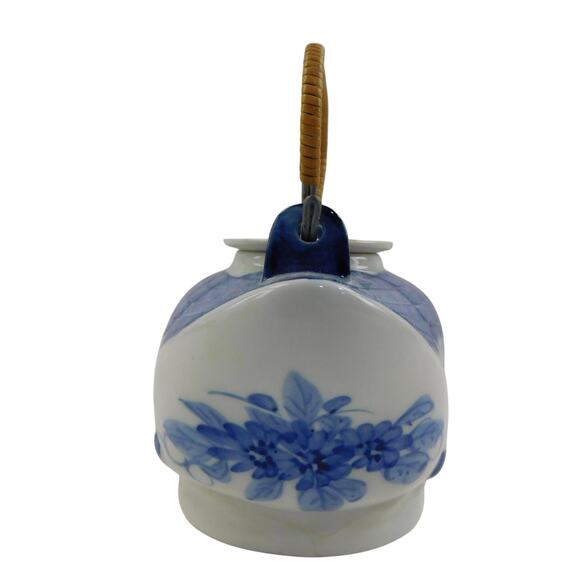 Porcelain Duck Teapot Vintage– Blue White Chinoiserie Decor w/ Handle & Lid - Picture 5 of 5